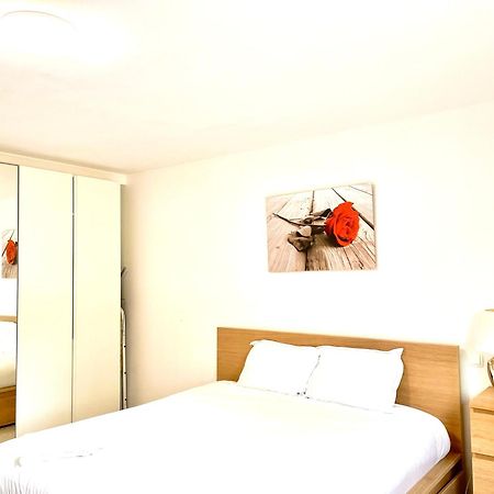 Large Room In Schuttrange Free Parking 10Mins To Airport Excellent Customer Services Ngoại thất bức ảnh