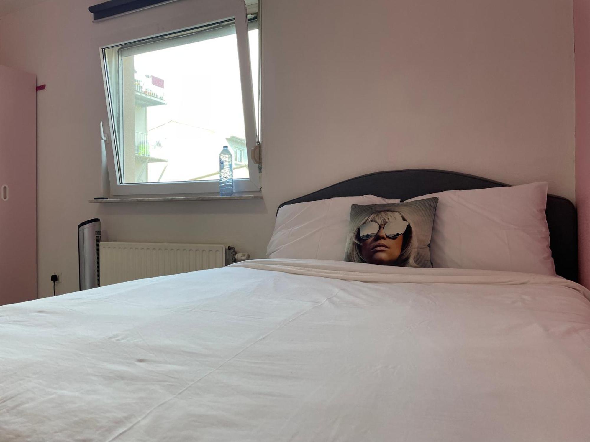 Large Room In Schuttrange Free Parking 10Mins To Airport Excellent Customer Services Luxembourg Ngoại thất bức ảnh